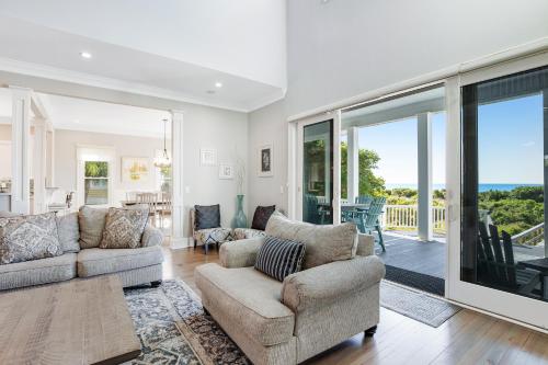 Oceanfront Bliss - image 6