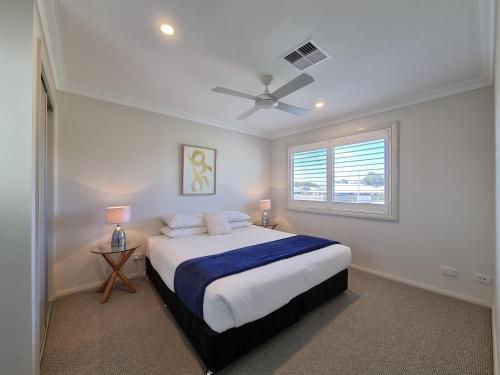 Newcastle Short Stay Accommodation - Adamstown Townhouses