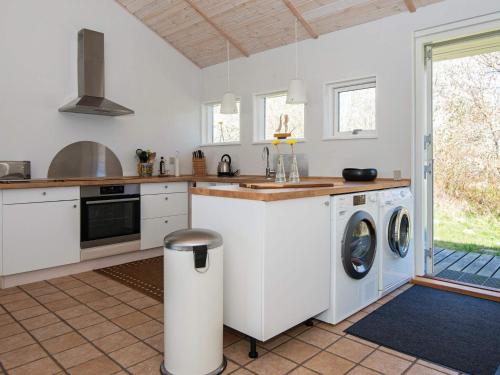 Three-Bedroom Holiday home in Knebel 19 - image 6