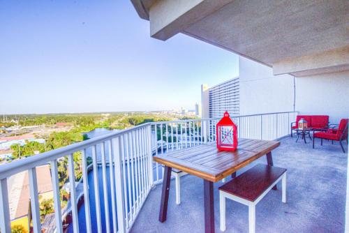 BEAUTIFUL 3 BD Laketown Wharf 1133- Best Amenities!