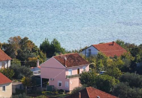 Apartment Božica - 30m from the sea