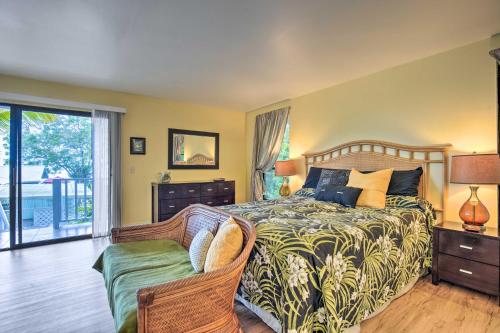 Kona Cottage w/Lanai & Ocean Views on Coffee Farm! - image 6