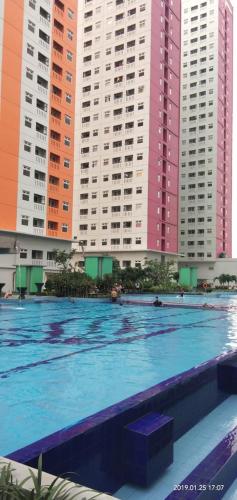 Compact and Comfy 2BR Green Pramuka City photo
