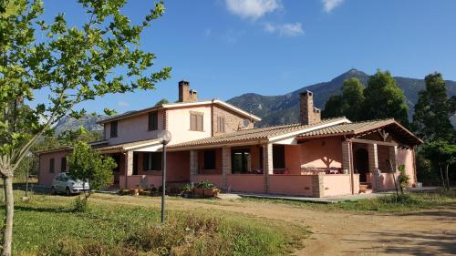  Villa nel verde in Iglesias