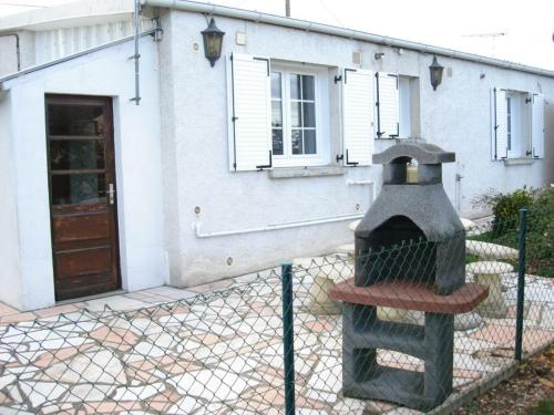 Gîte Huisseau-sur-Cosson, 3 pièces, 4 personnes - FR-1-491-212