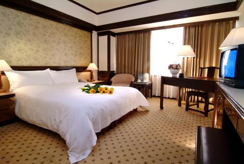 2 twin beds