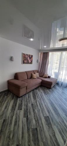 Meridian Apartments - image 10