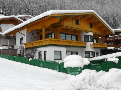 Appartementhaus Zillertal by PiaundDirk in Finkenberg, Österreich