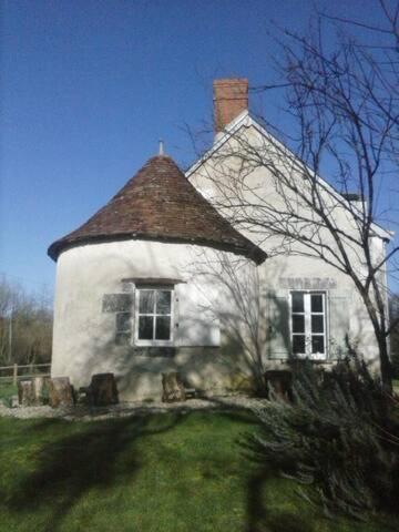 Longère dans un un parc arboré gîte à louer La Péchaudière