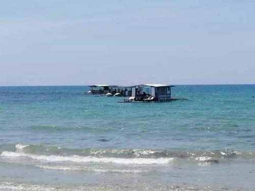 Sylvia's Matabungkay Beach Resort
