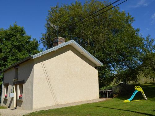 Gîte Orbigny-au-Val, 3 pièces, 4 personnes - FR-1-611-15