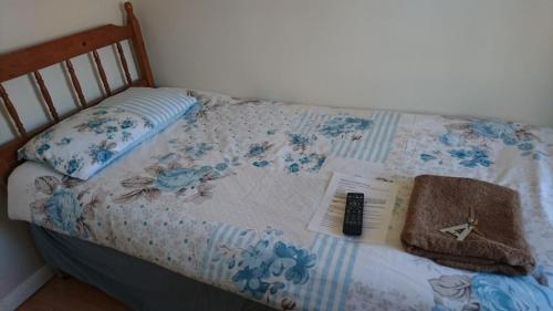 Room in Guest room - Tiny Single shared bathroom Room ssbyr - image 11