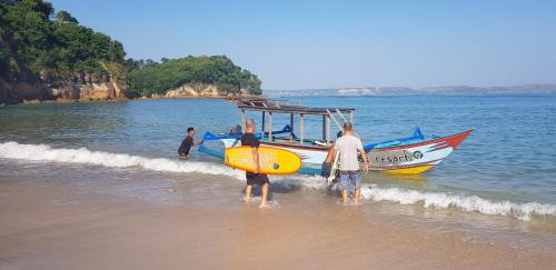 Ombak Resort at Ekas , a luxury surf and kite surf destination Lombok