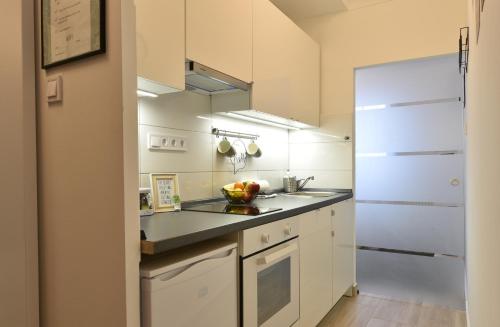 ห้องครัว, Királykút 2 apartman - ingyen parkolás, bicajok, ac (Kiralykut 2 apartman - ingyen parkolas, bicajok, ac) in เฟชสเกปาร์ตี ลาโกเตเลป