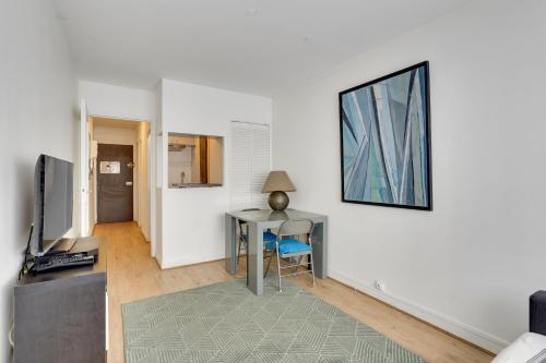 ID 326 Batignolles/ rue Saussure - Paris XVII° - image 2