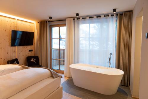 Deluxe Double Room with Bath