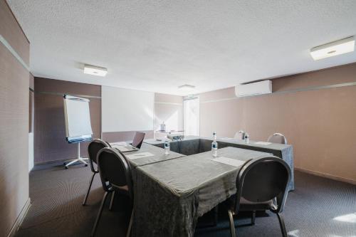 Sure Hotel by Best Western Châteauroux - image 5