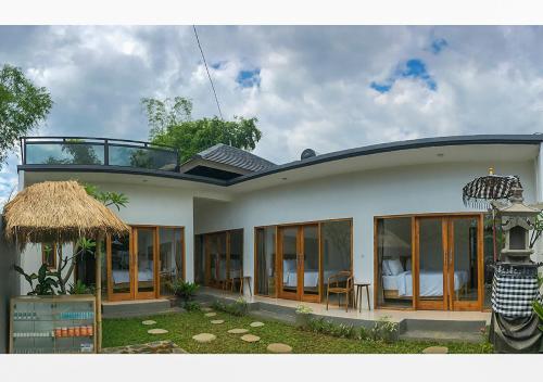Villa Manayasa – Lovina Beach, CO