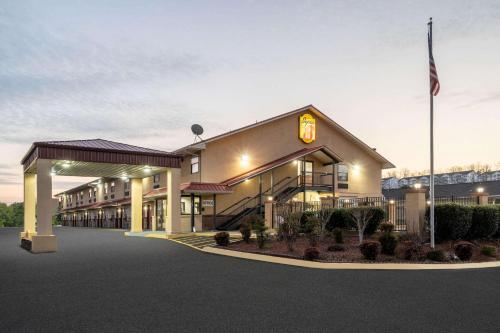 Super 8 by Wyndham Cleveland in Cleveland, USA