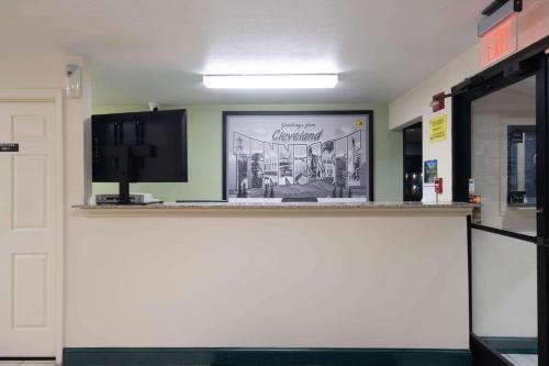 Super 8 by Wyndham Cleveland in Cleveland, USA