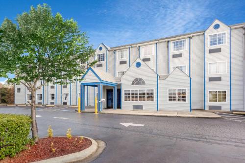 Microtel Inn & Suites by Wyndham Matthews/Charlotte in Matthews, USA
