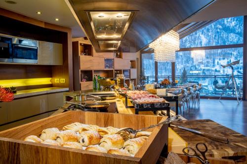 Chalet Zermatt Peak - Your Own Private Luxury Chalet - Includes Professional Staff and Catering - Voted World's Best Chalet, Zermatt (zdjęcie 10)