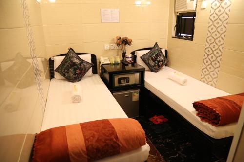 Russian Hostel, Hong Kong