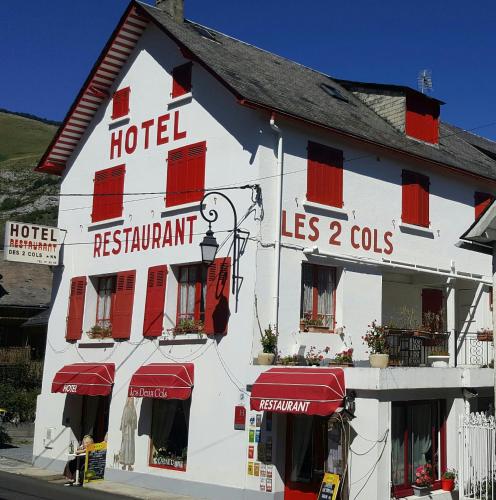 Hôtel les Deux Cols - Hôtel - Campan