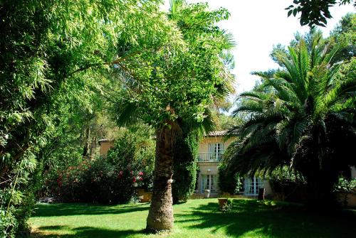 Hotel Les Mazets Des Roches – Tarascon, NY