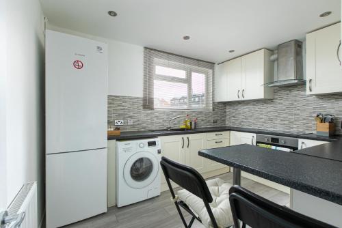 1Leta Apartment - Hatfield