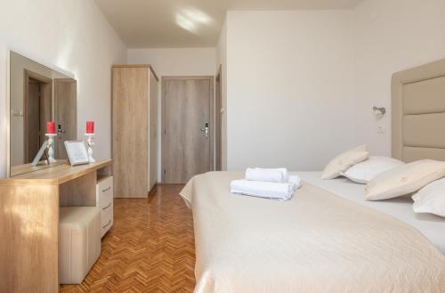 Apartments Petrović - image 2
