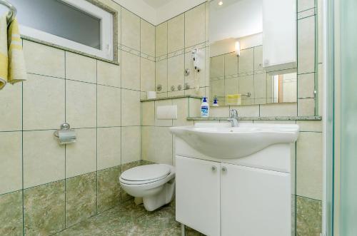 Apartments Maslina - image 3