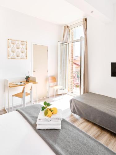 Hotel Lemon Hotel Lemon is a popular choice amongst travelers in Menton, whether exploring or just passing through. The property has everything you need for a comfortable stay. Service-minded staff will welcome a