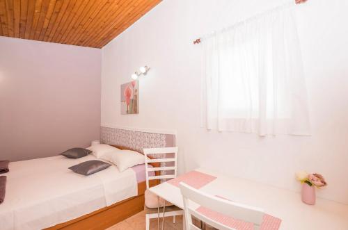Apartment Zinka - image 7