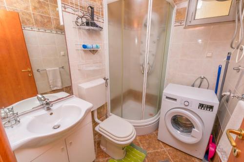 Apartment Mario - image 14