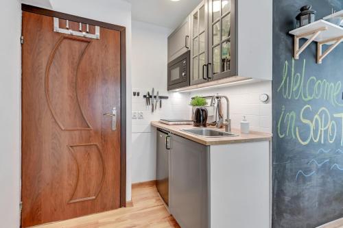 Apartament w Dolnym Sopocie w przyziemiu /basement/