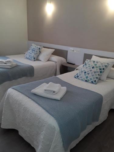 Triple Room with Private External Bathroom