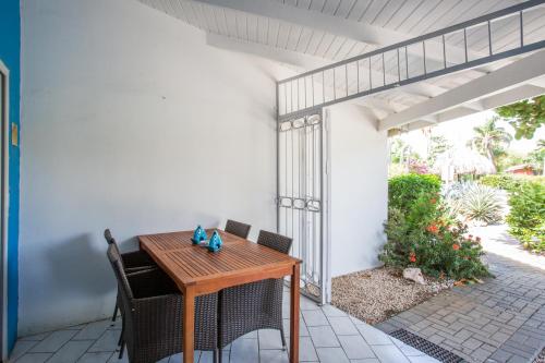 Two-Bedroom Apartment room in Studio at the pool in tropical Resort Seru Coral with privacy and large pool