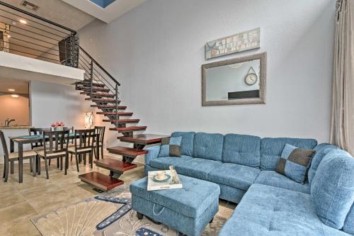Upscale Galveston Condo with Patio and Pool Access! in Galveston, USA