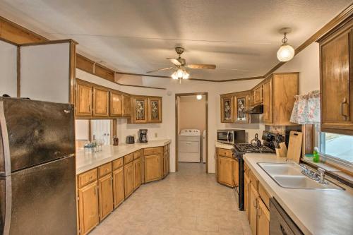 Pocono Family Home with Lake Access and Fire Pit! - image 3