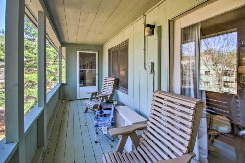Inviting Bartlett Condo 1 Mi to Ski Resort! - image 7