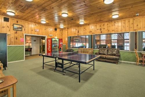 Inviting Bartlett Condo 1 Mi to Ski Resort! - image 10