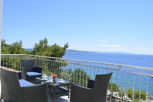  Apartments Marija in Ivan Dolac