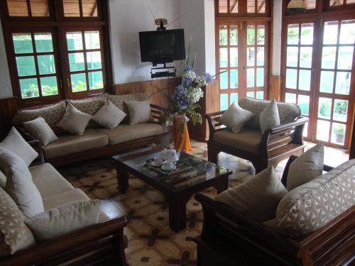 Patogumai, Richmond Inn in Nuwara Eliya