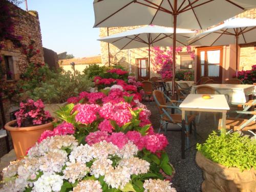 Létesítmények, Turismo Rural Calaliu in Peratallada