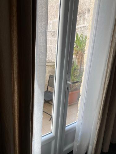 Exterior view, Hotel Restaurant Le Provencal in Le Grau-du-Roi