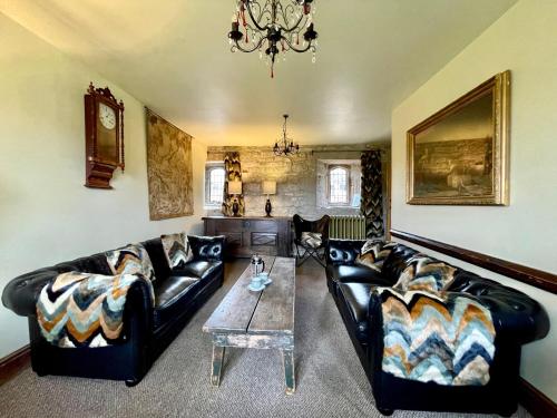 Derbyshire Chapel for 6 at Harthill Hall private hot tub 8am - 10pm plus private daily use of indoor