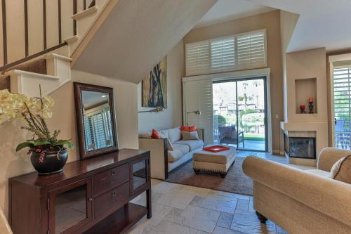 SPECTACULAR LAKE and MOUNTAIN VIEW BBQ POOL SPA - image 3