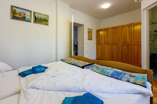 Apartment Villa 7 - image 14