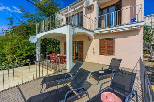 Apartments Bartulin - image 5